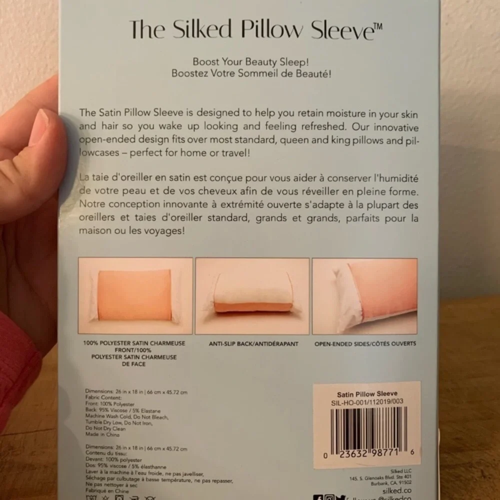 NWT Silked Pillow Case